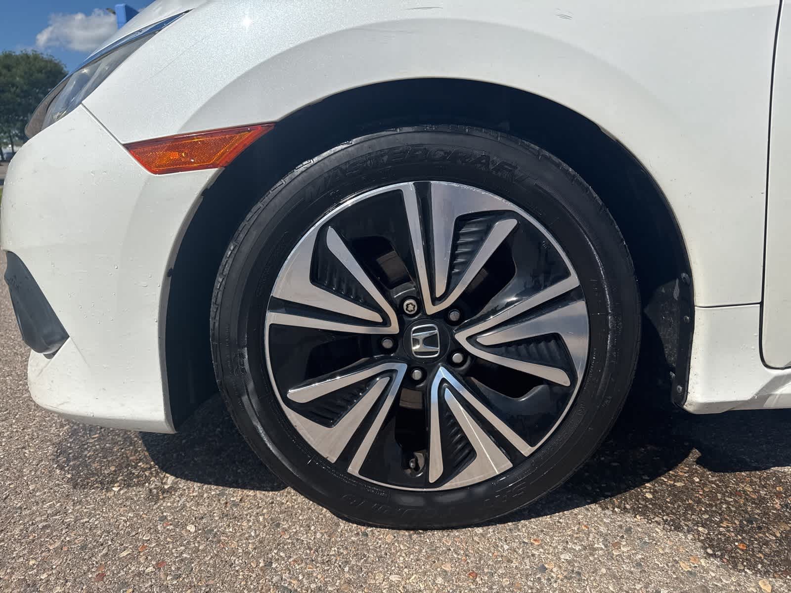 Thumbnail: 2017 Honda Civic - 11