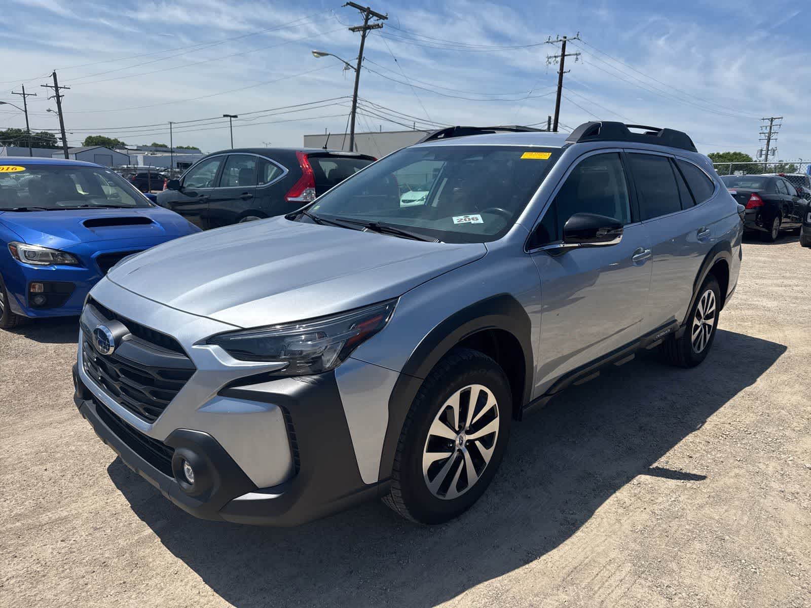 2024 Subaru Outback Premium's photo