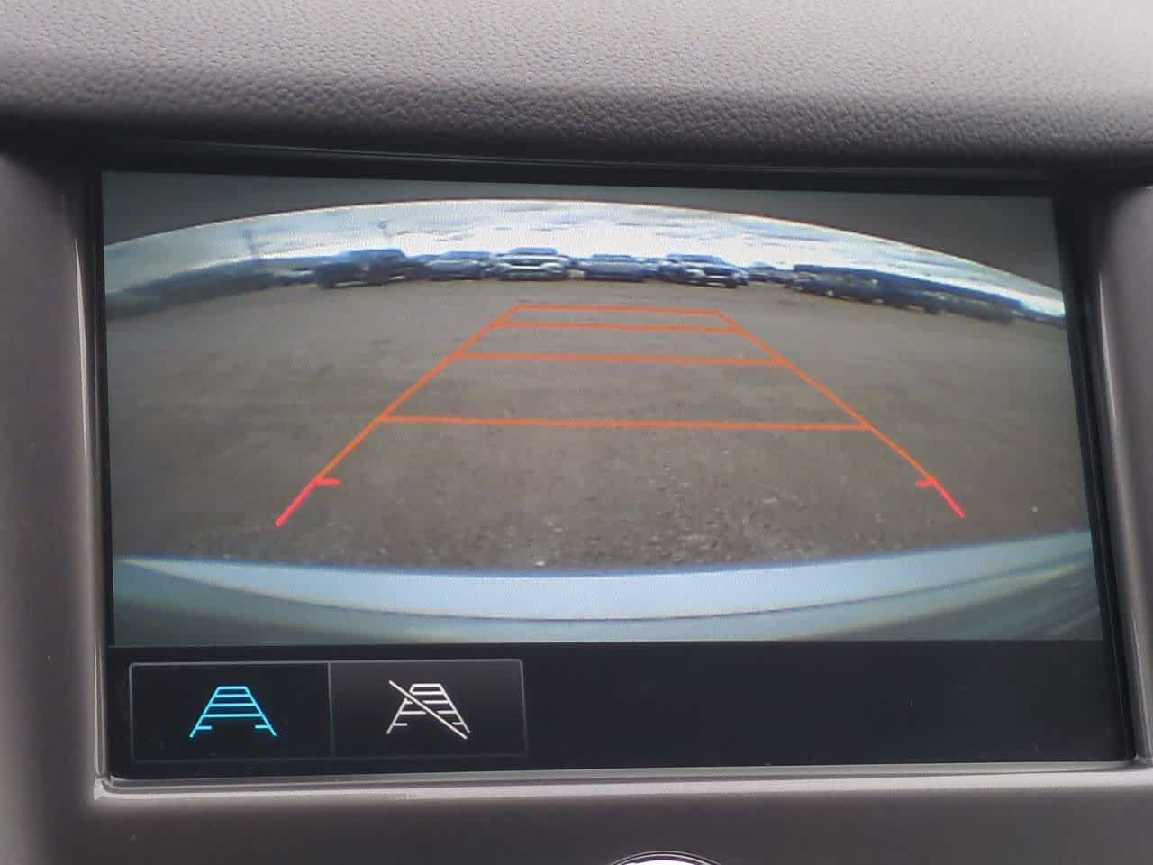 Thumbnail: 2018 Chevrolet Cruze - 27