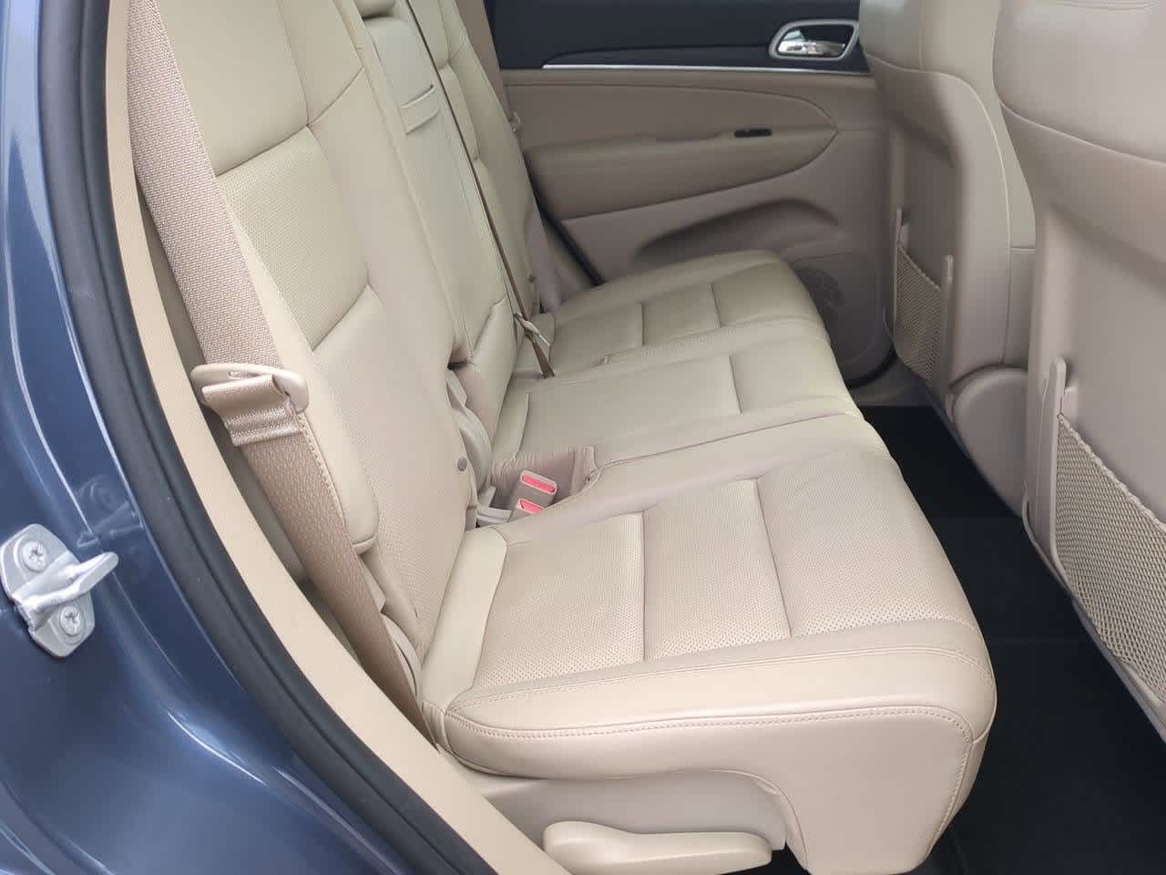 Thumbnail: 2020 Jeep Grand Cherokee - 20