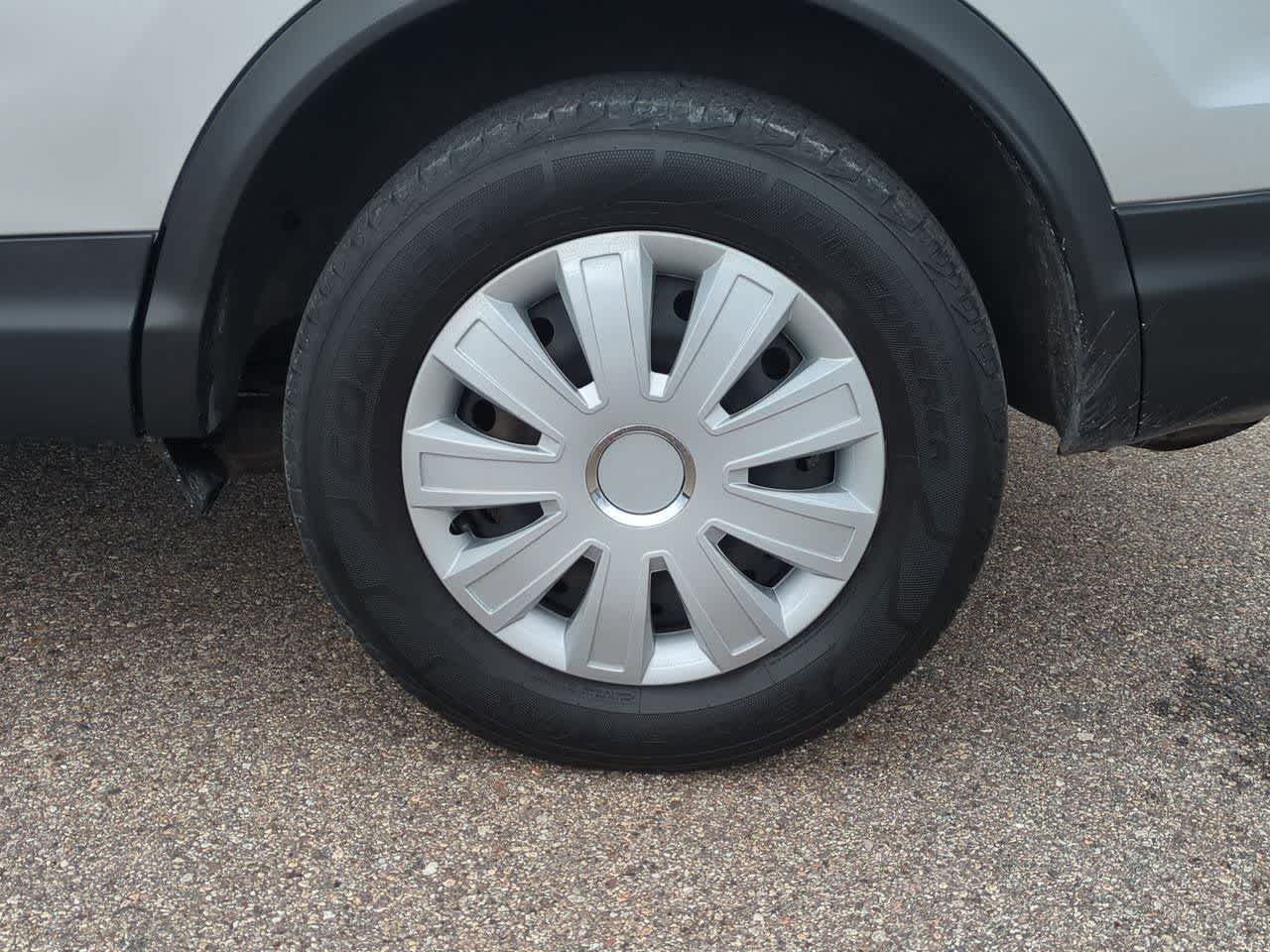 Thumbnail: 2018 Nissan Rogue Sport - 13