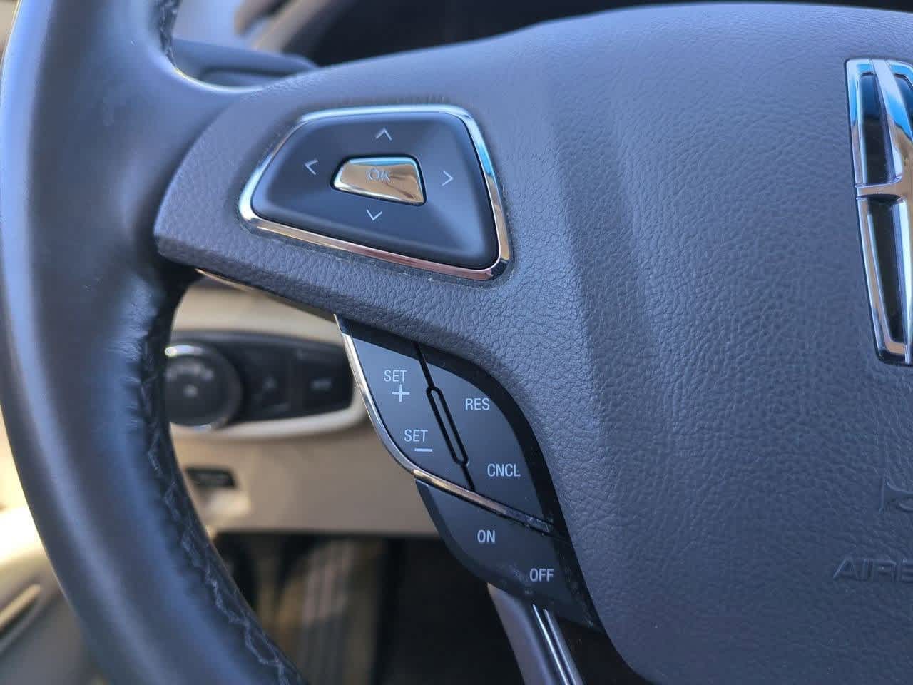 Thumbnail: 2016 Lincoln MKZ - 22