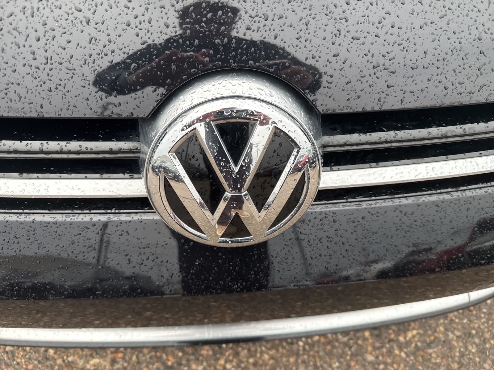 Thumbnail: 2017 Volkswagen Golf - 11