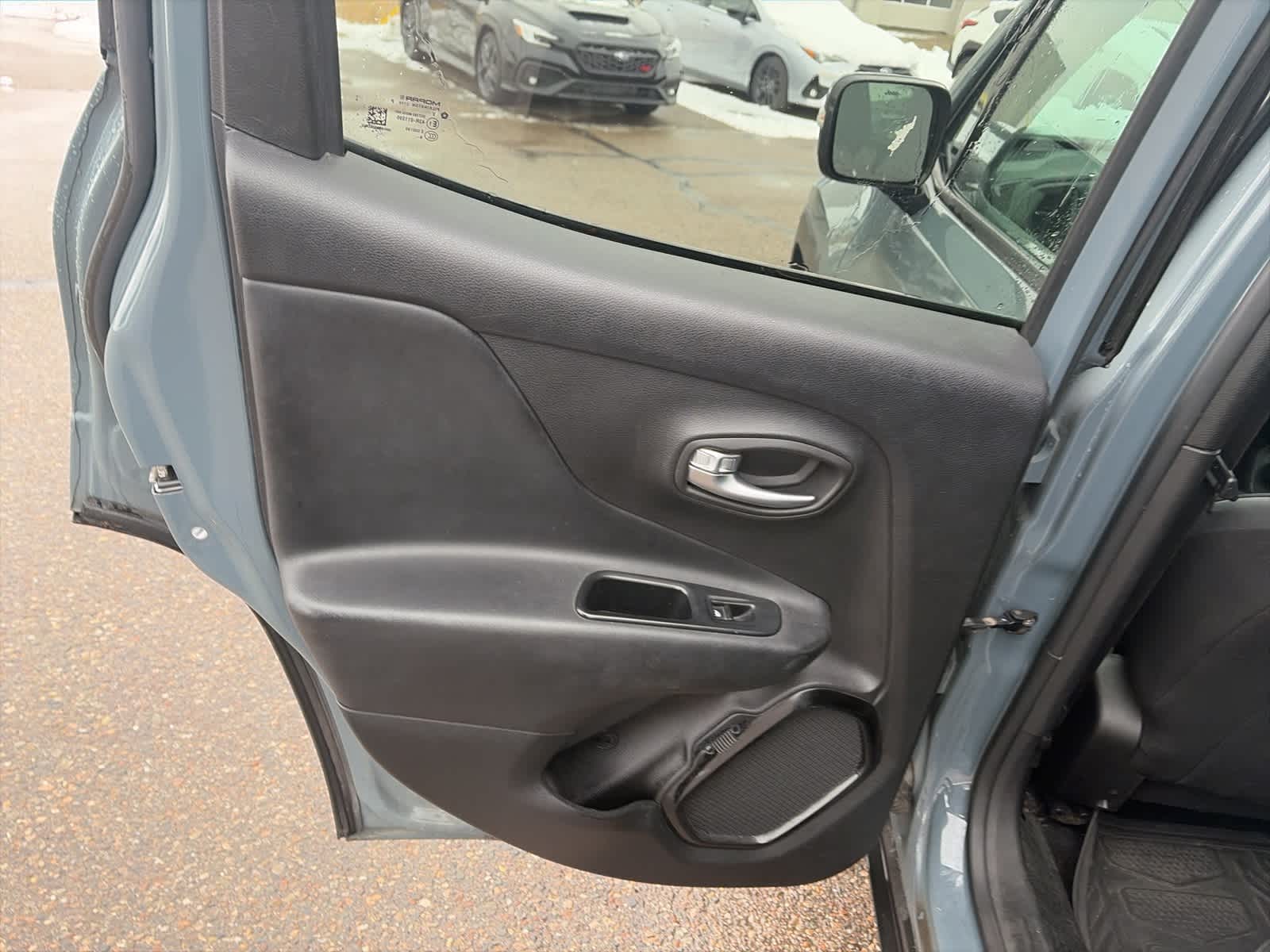 Thumbnail: 2017 Jeep Renegade - 17