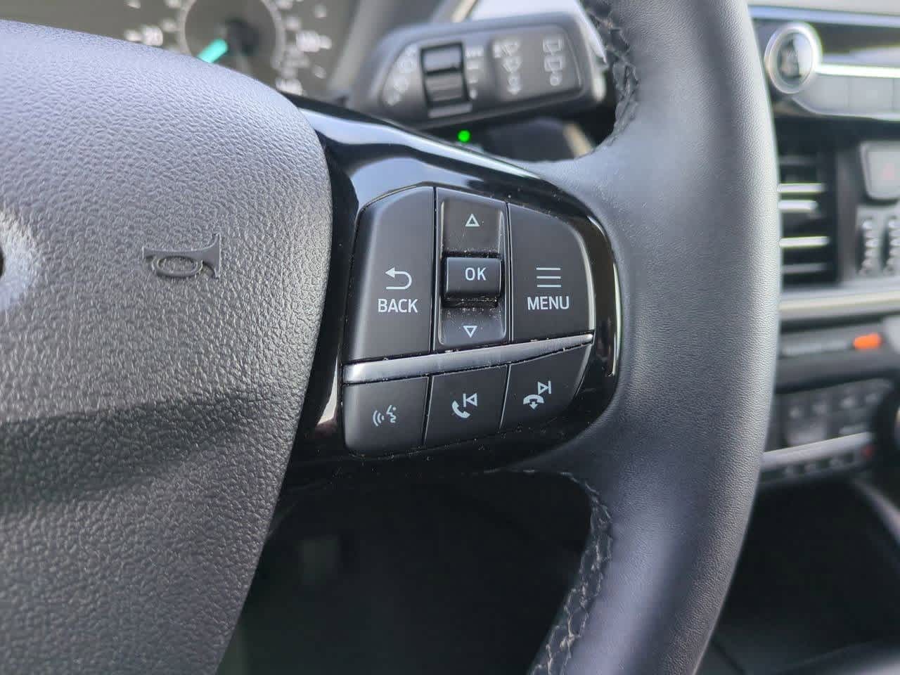 Thumbnail: 2022 Ford Escape - 23