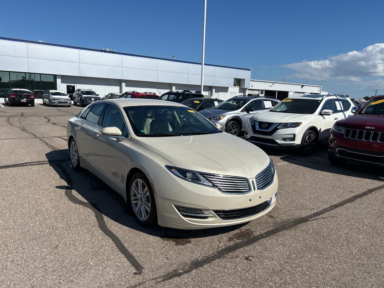 2016 Lincoln MKZ Base photo 4