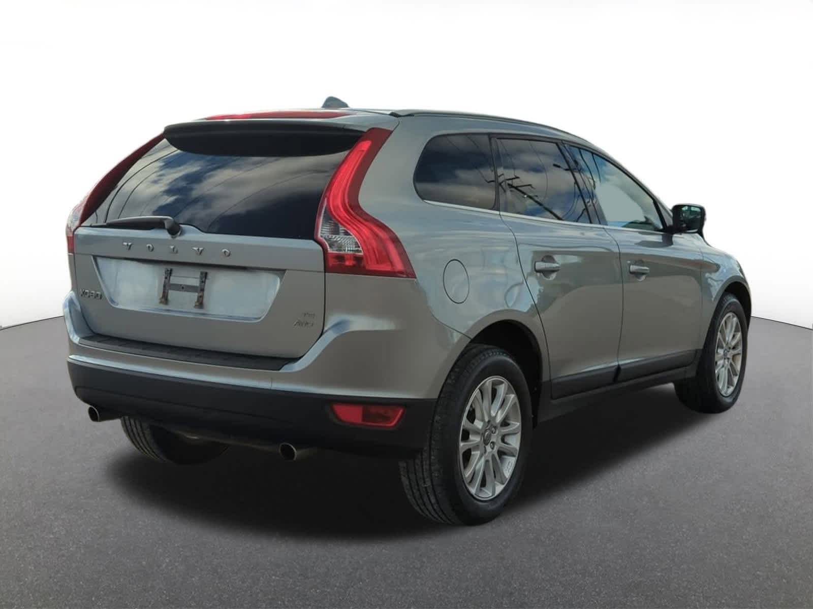 Thumbnail: 2010 Volvo XC60 - 6