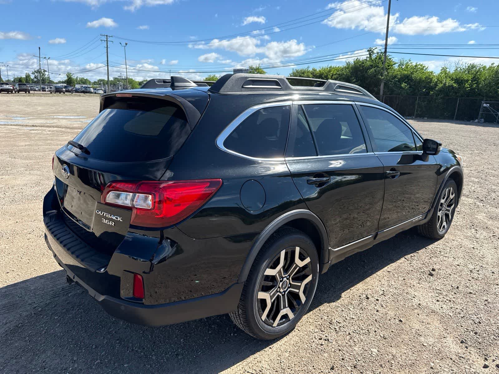 Thumbnail: 2017 Subaru Outback - 3