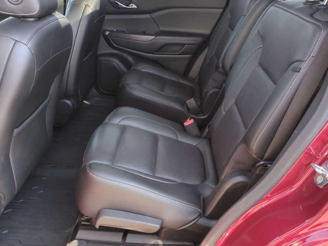 Thumbnail: 2019 GMC Acadia - 19