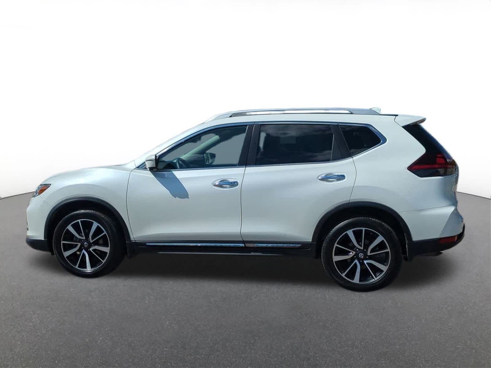 Thumbnail: 2020 Nissan Rogue - 3