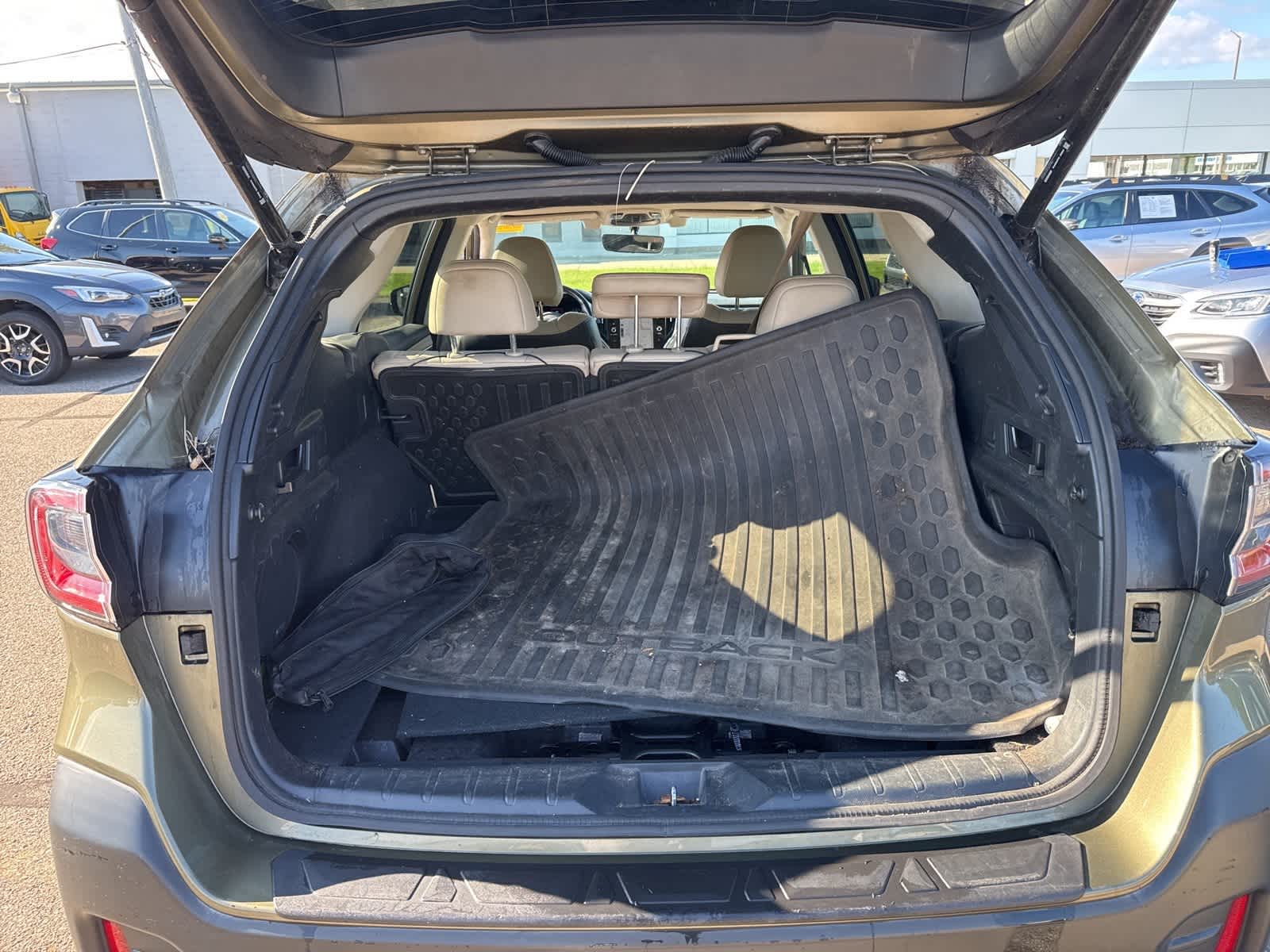 Thumbnail: 2022 Subaru Outback - 14