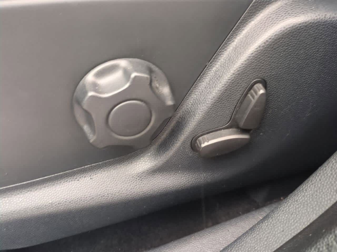 Thumbnail: 2018 Ford EcoSport - 16