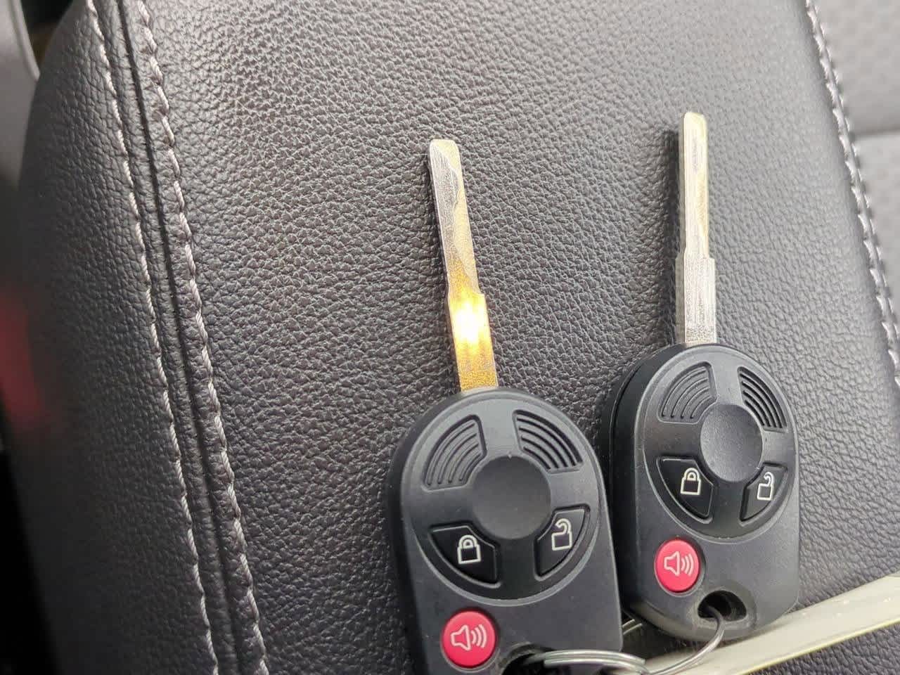 Thumbnail: 2017 Ford Escape - 32