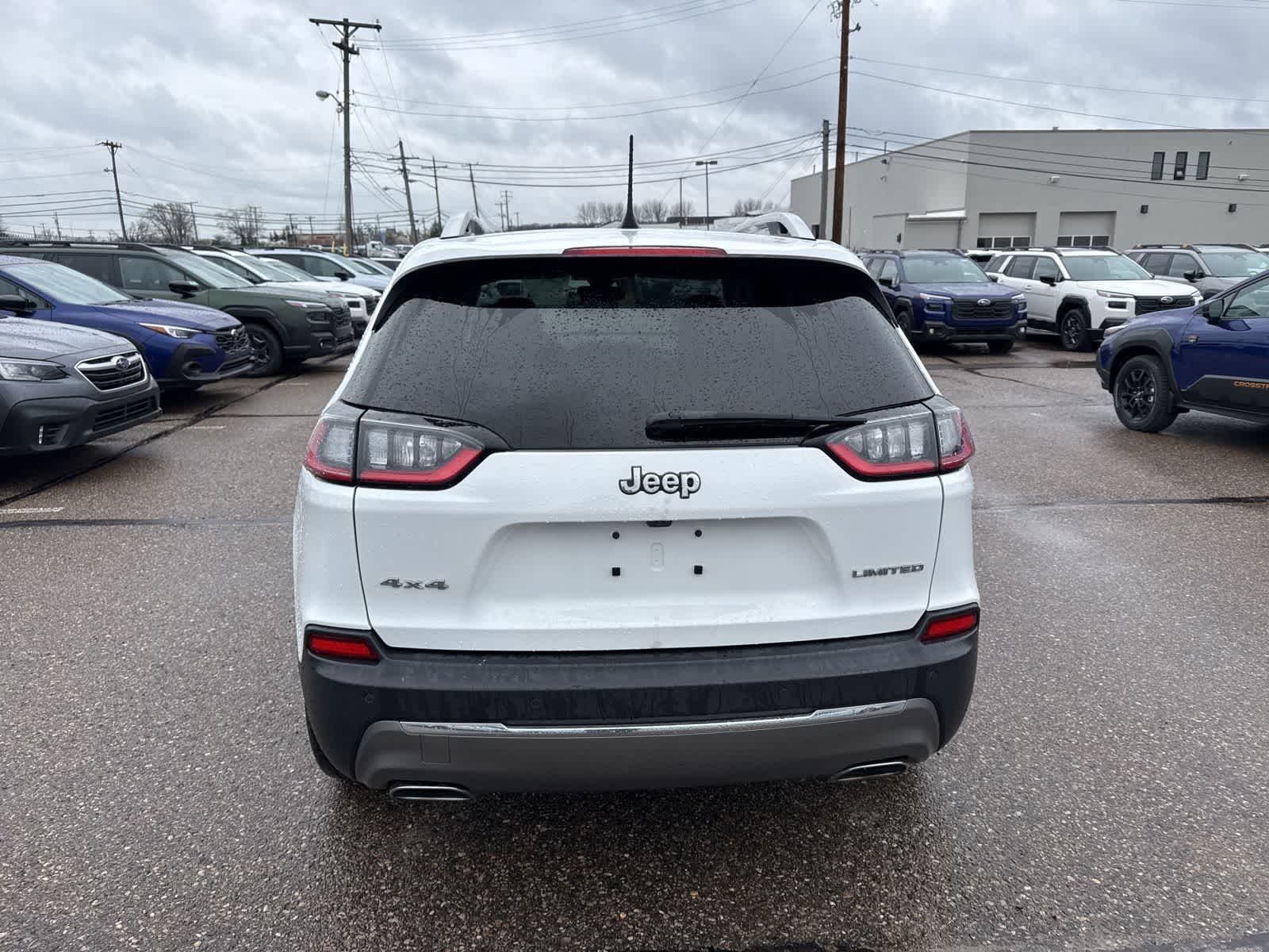 Thumbnail: 2020 Jeep Cherokee - 13