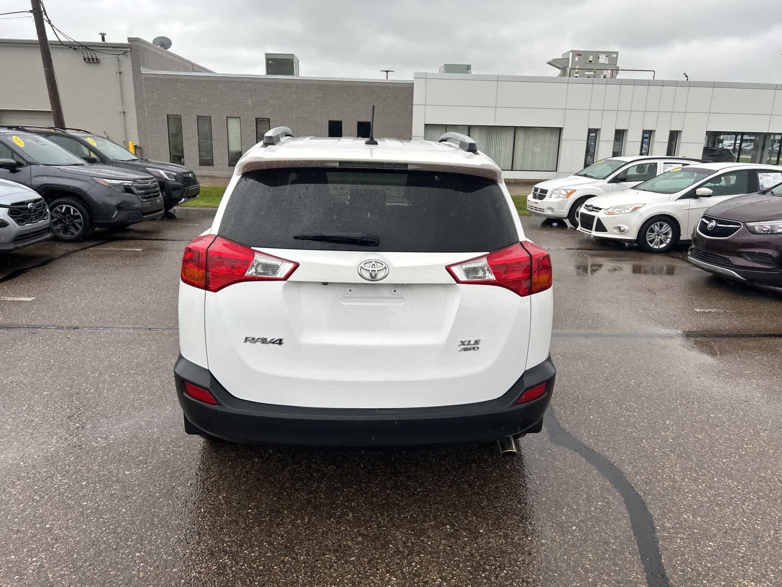 Thumbnail: 2015 Toyota RAV4 - 6