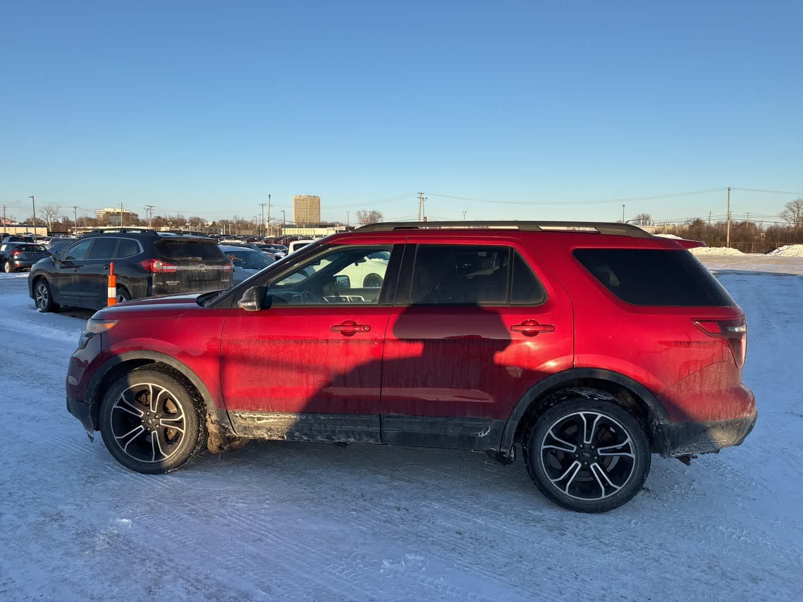 Thumbnail: 2015 Ford Explorer - 11