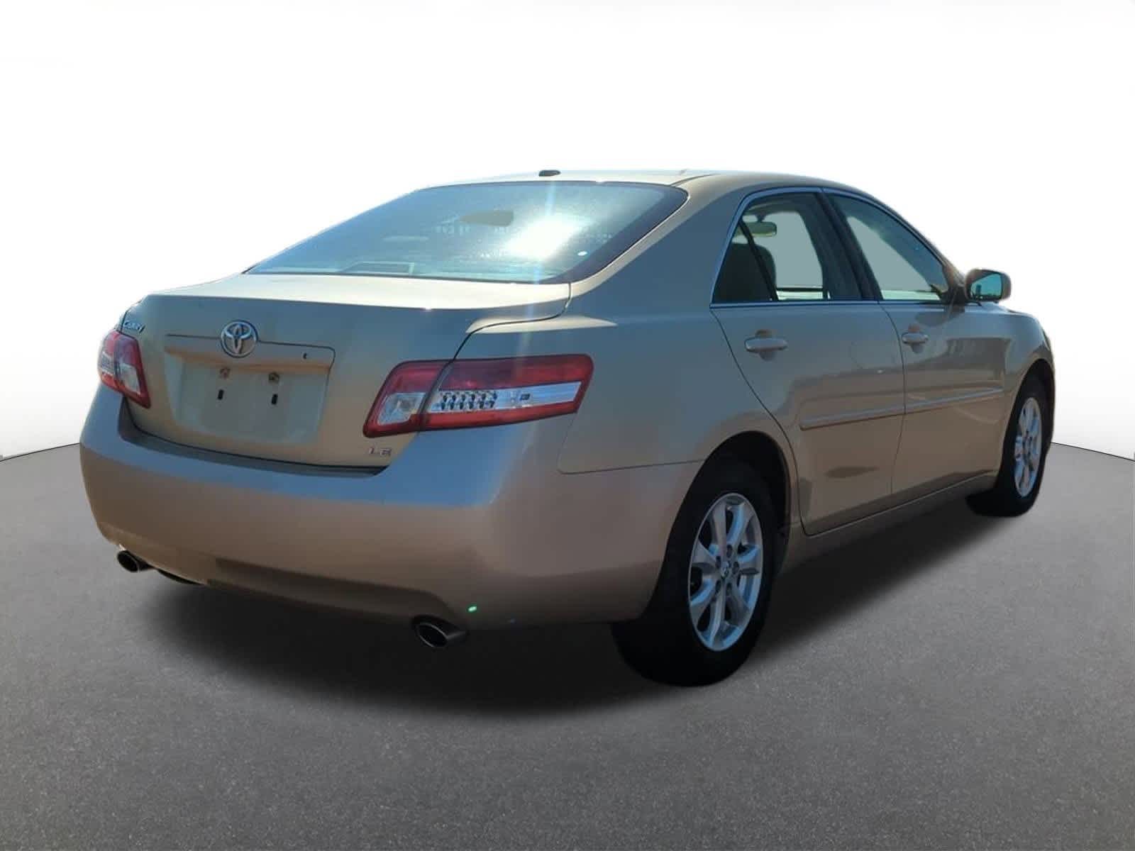 Thumbnail: 2010 Toyota Camry - 6