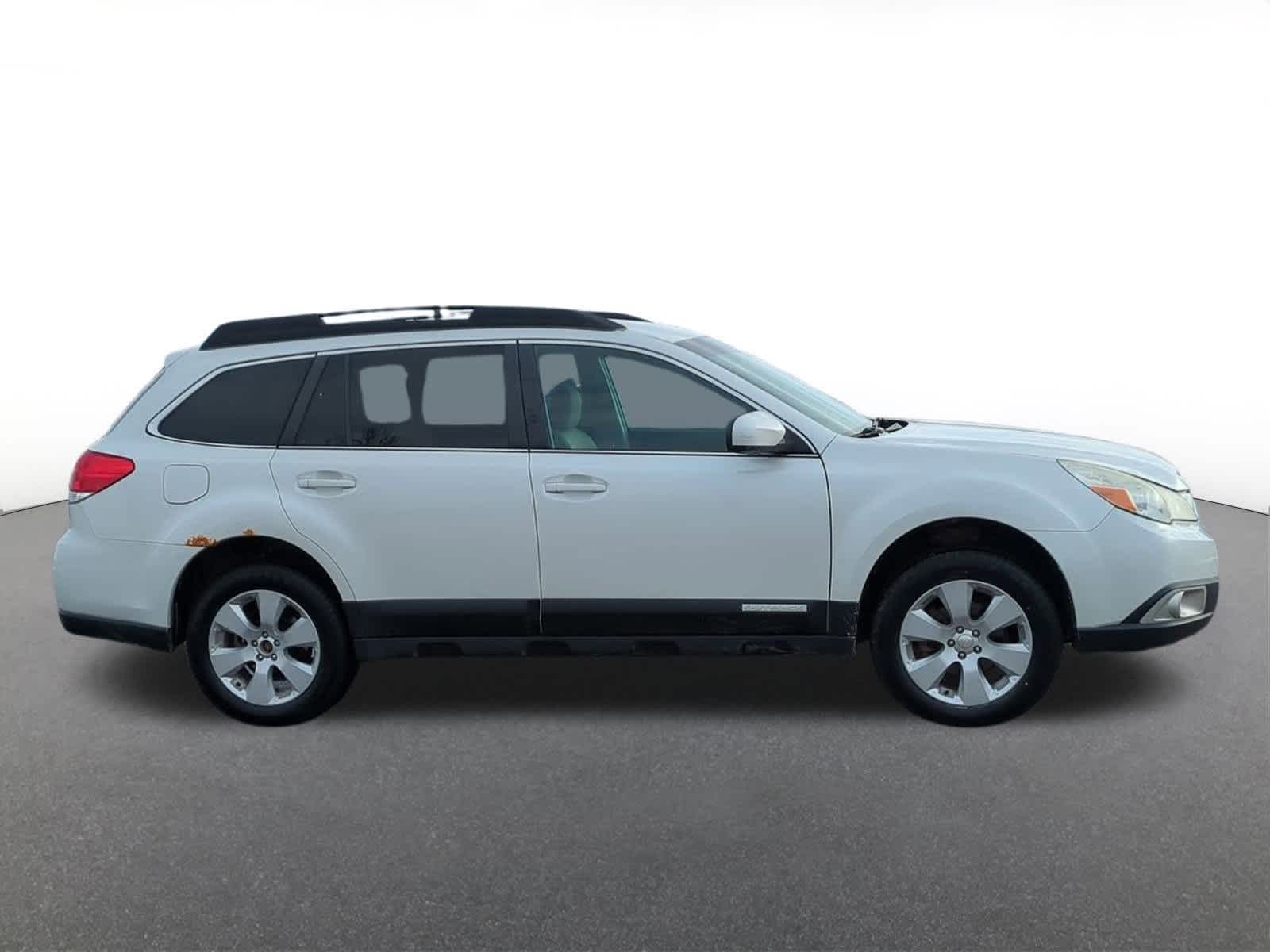 Thumbnail: 2011 Subaru Outback - 7