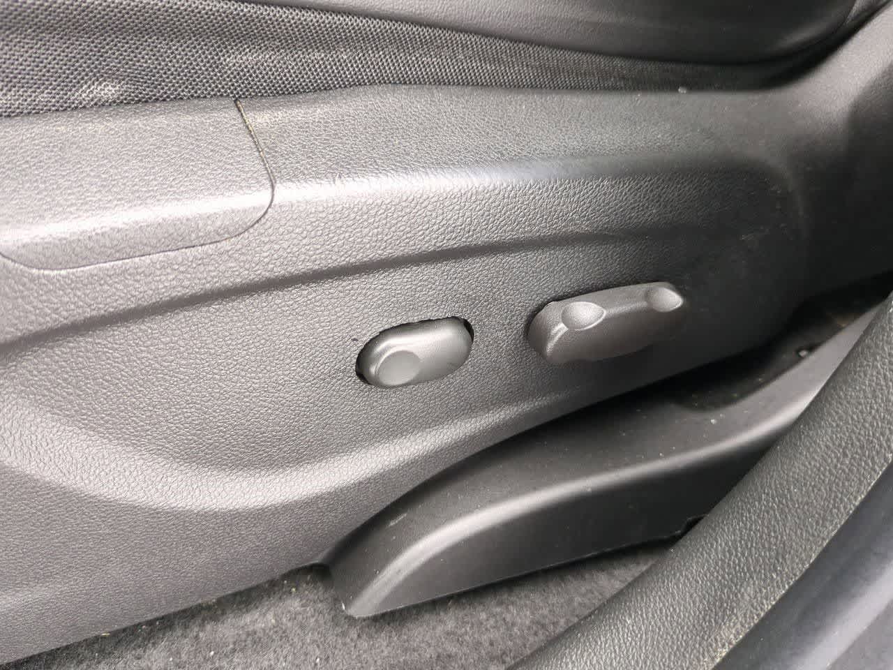 Thumbnail: 2019 Chevrolet Trax - 16