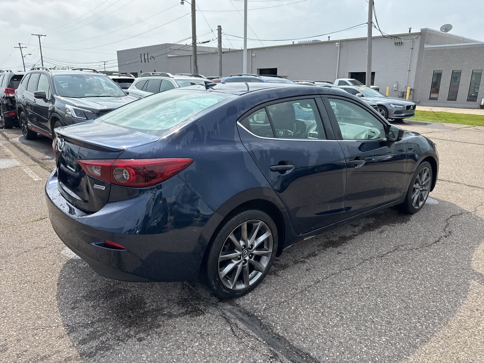 2018 Mazda Mazda3 i Grand Touring 3