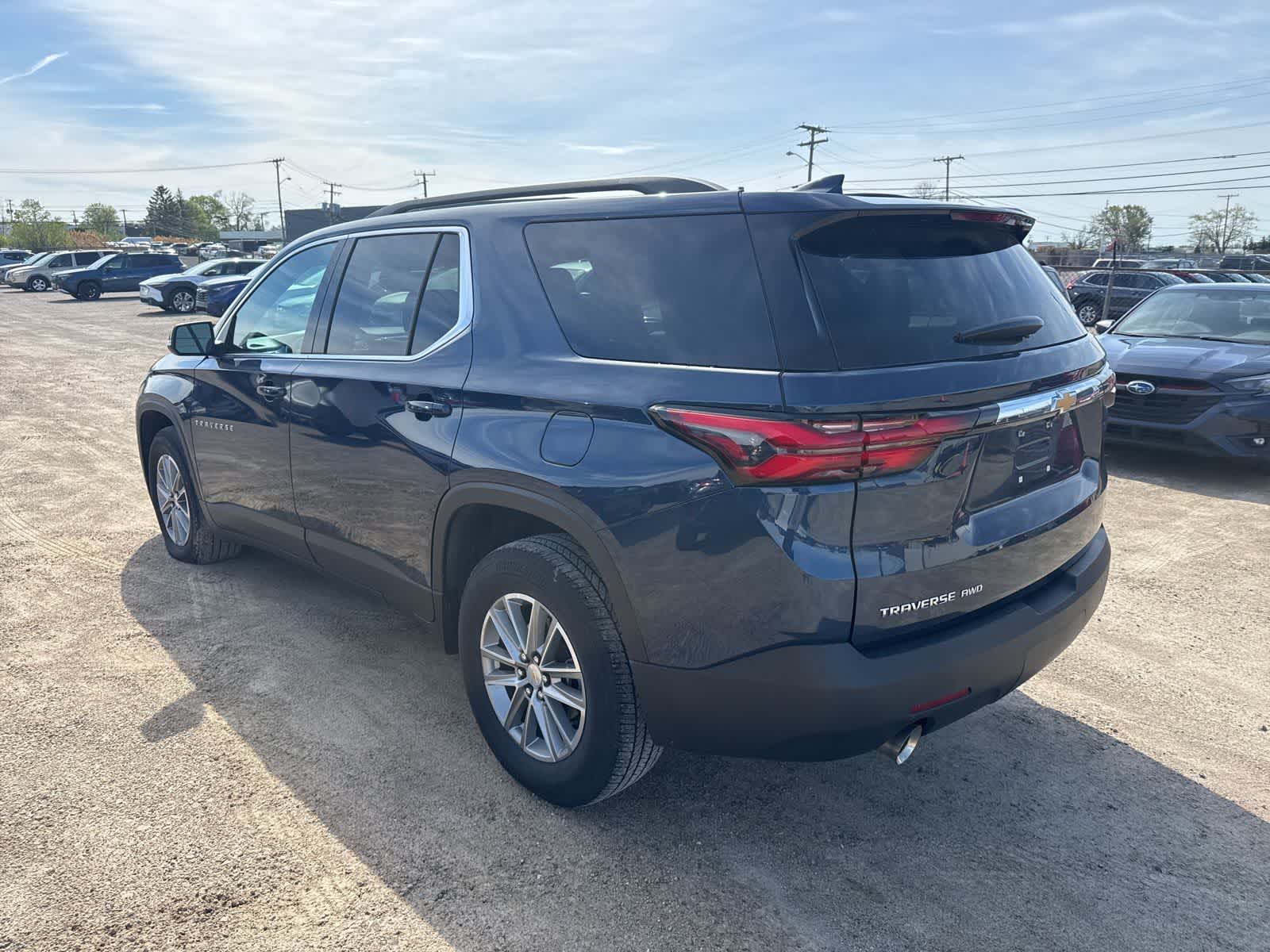 Thumbnail: 2023 Chevrolet Traverse - 2