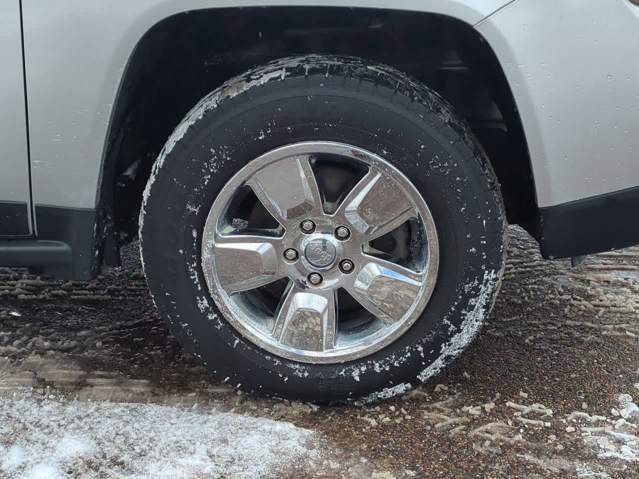 Thumbnail: 2014 Jeep Compass - 13