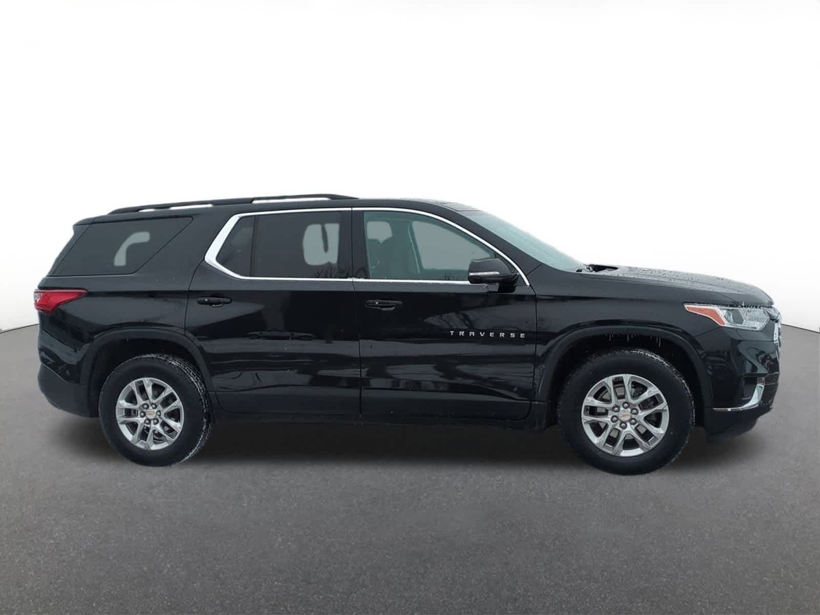 Thumbnail: 2020 Chevrolet Traverse - 7
