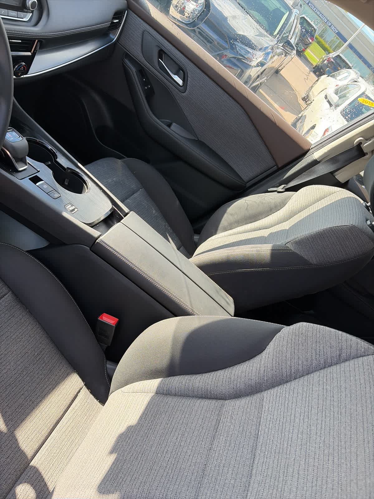 Thumbnail: 2021 Nissan Rogue - 15