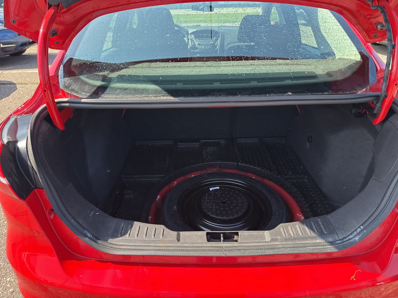 2017 Ford Focus SE 14