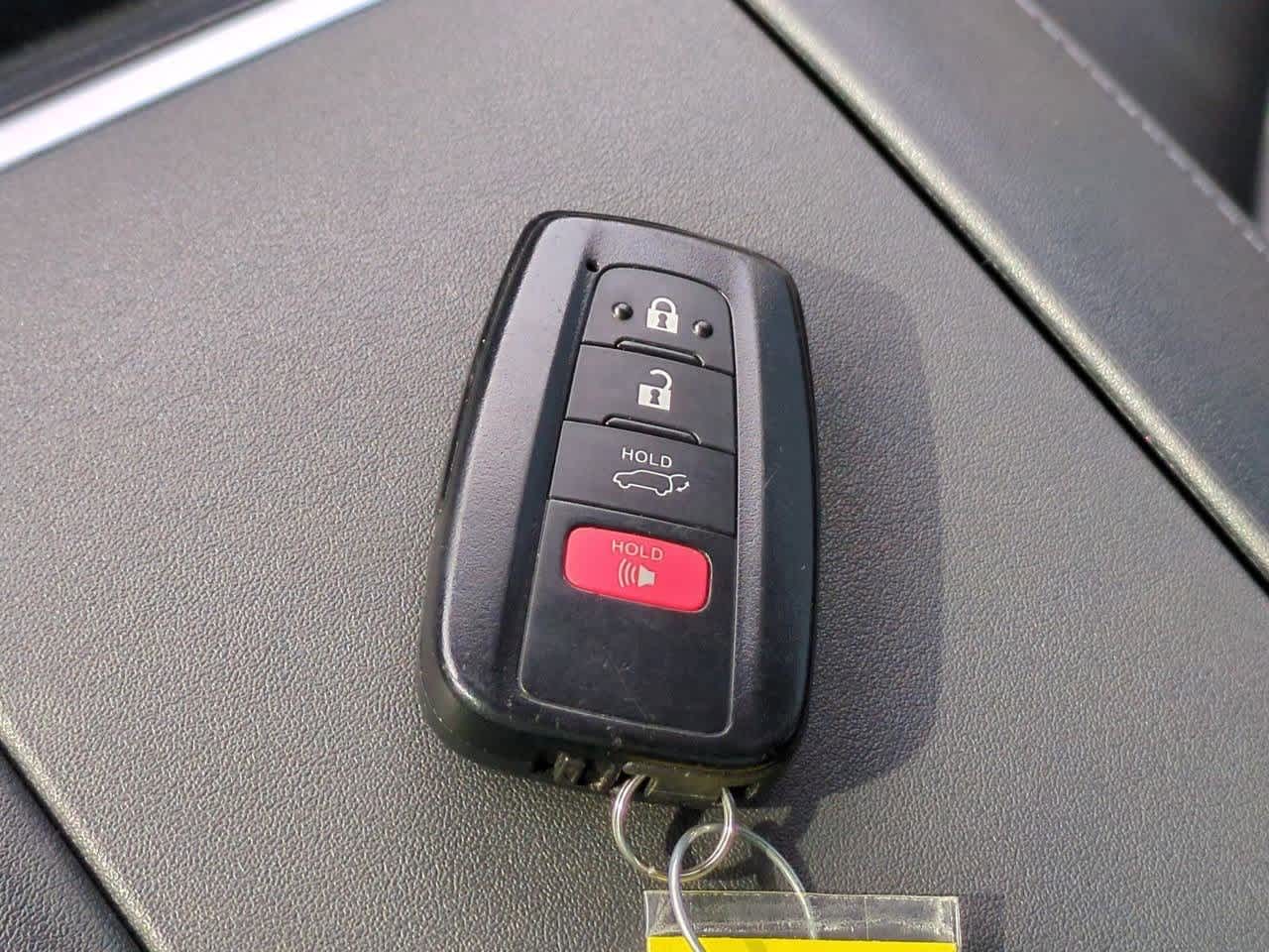 Thumbnail: 2022 Toyota Highlander - 35