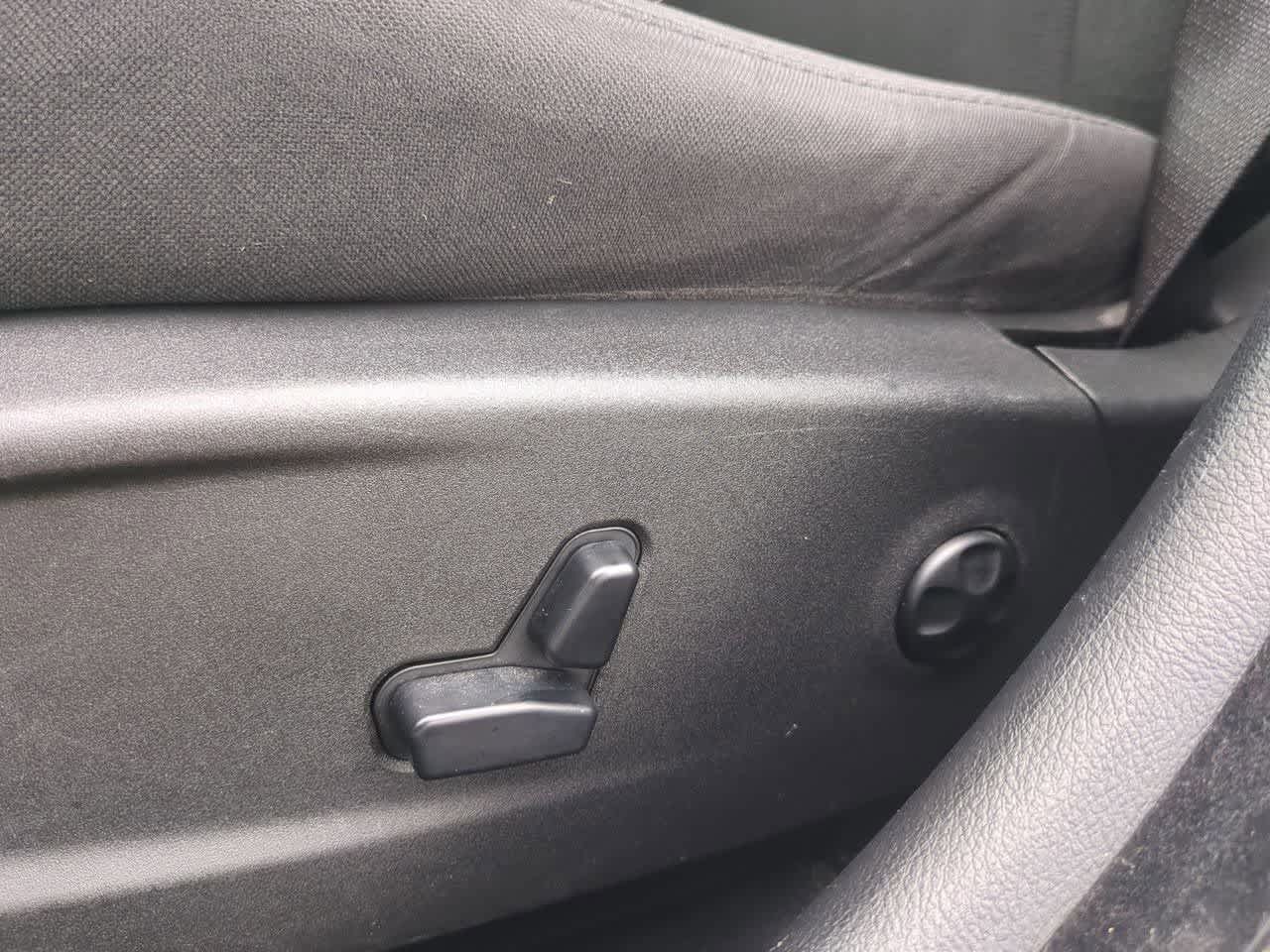 Thumbnail: 2014 Dodge Charger - 17