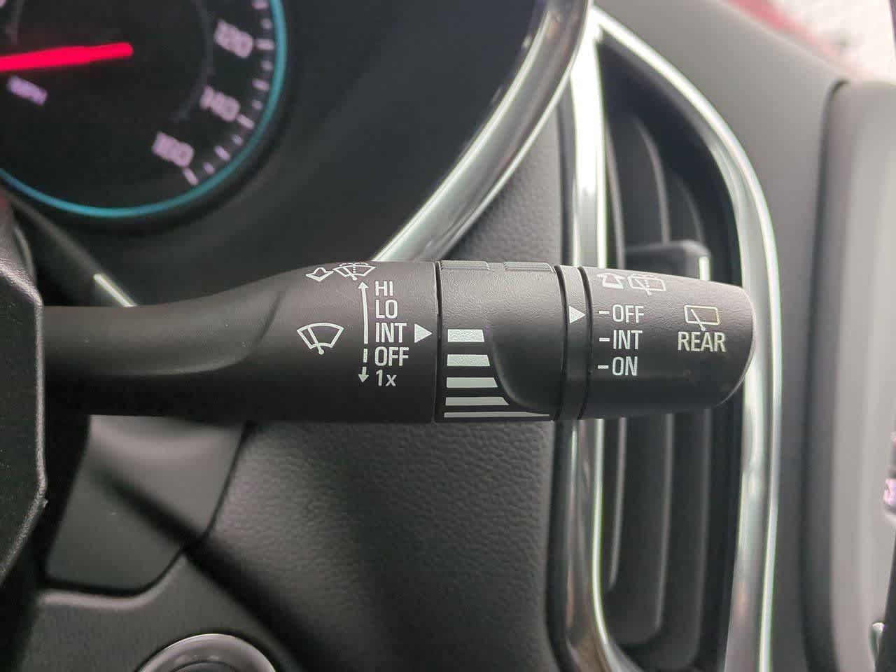 Thumbnail: 2020 Chevrolet Equinox - 24