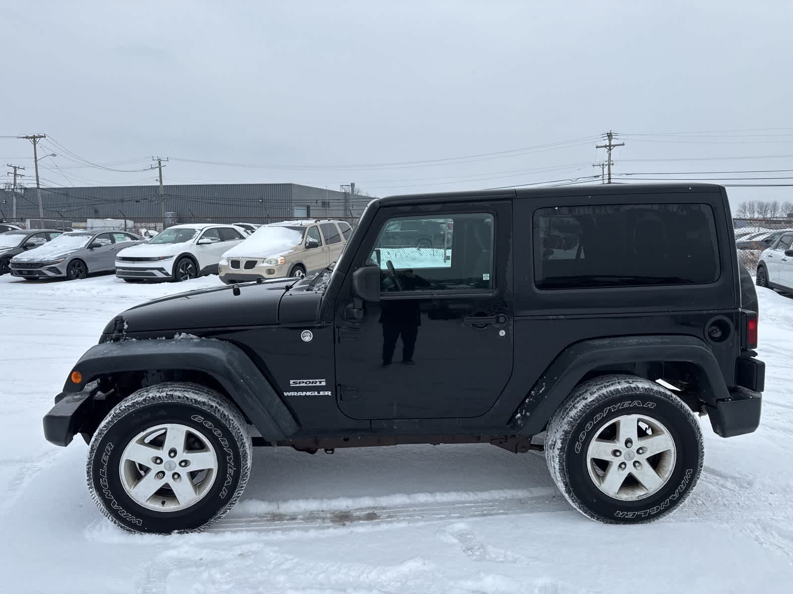 Thumbnail: 2012 Jeep Wrangler - 12