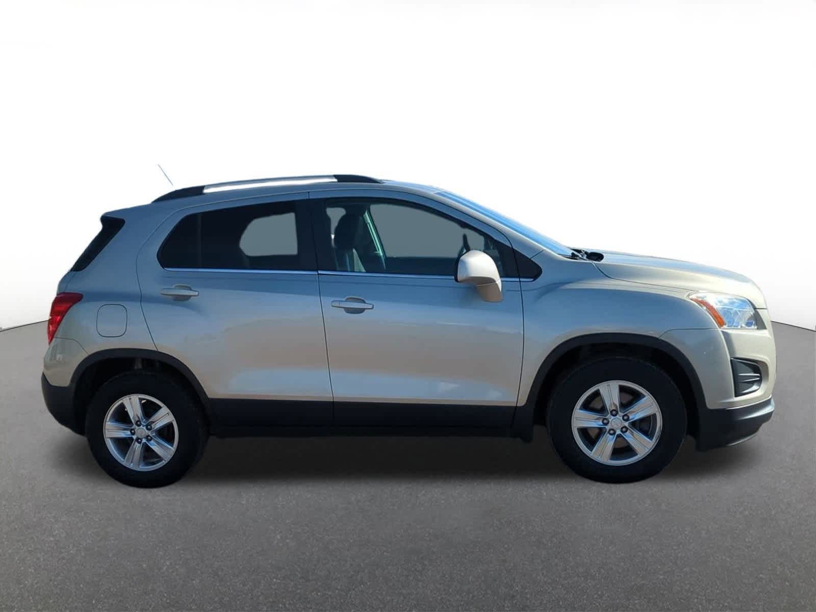 Thumbnail: 2016 Chevrolet Trax - 7