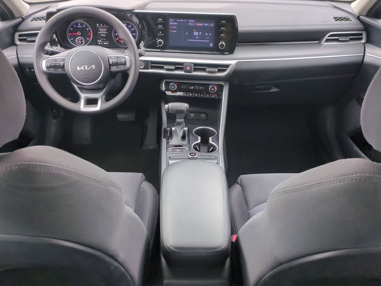 Thumbnail: 2023 Kia K5 - 14