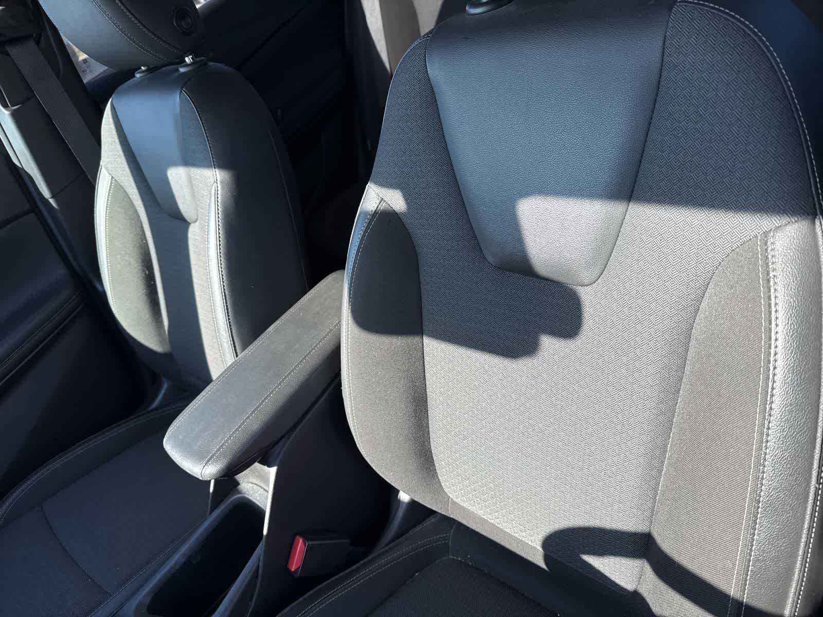 Thumbnail: 2021 Buick Encore GX - 14