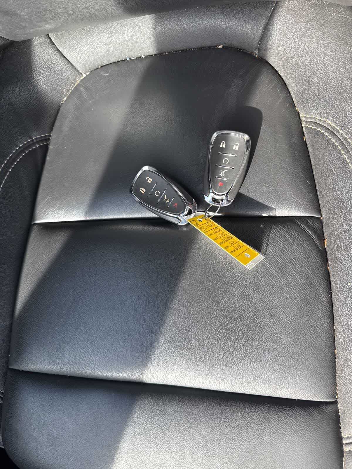 Thumbnail: 2023 Chevrolet Traverse - 21