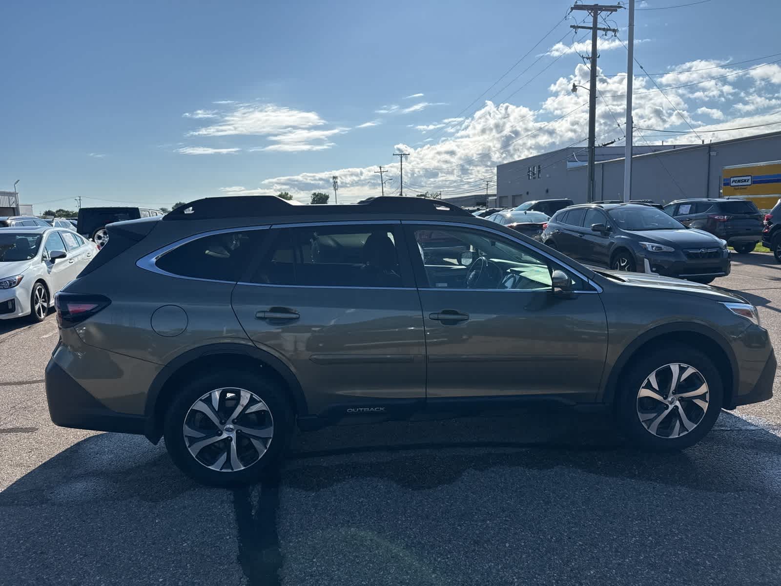 Thumbnail: 2022 Subaru Outback - 9