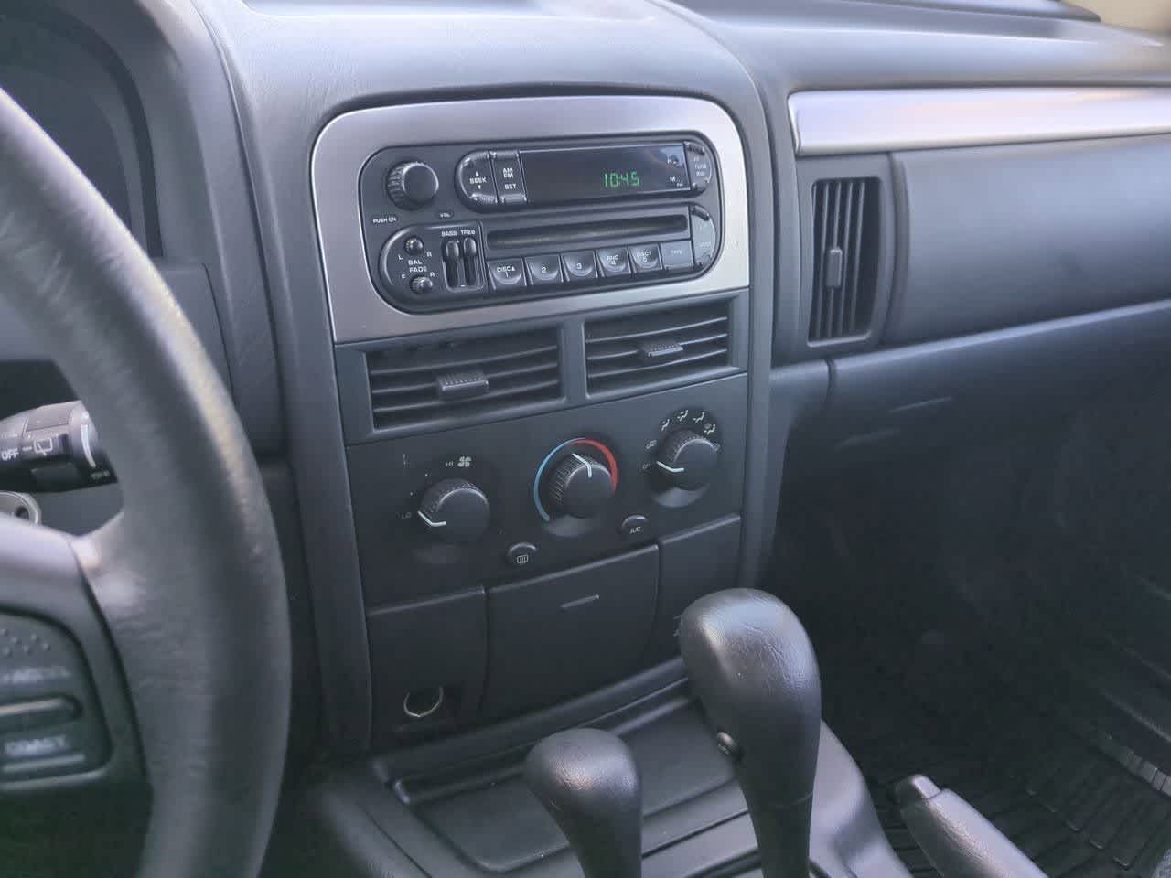Thumbnail: 2002 Jeep Grand Cherokee - 27