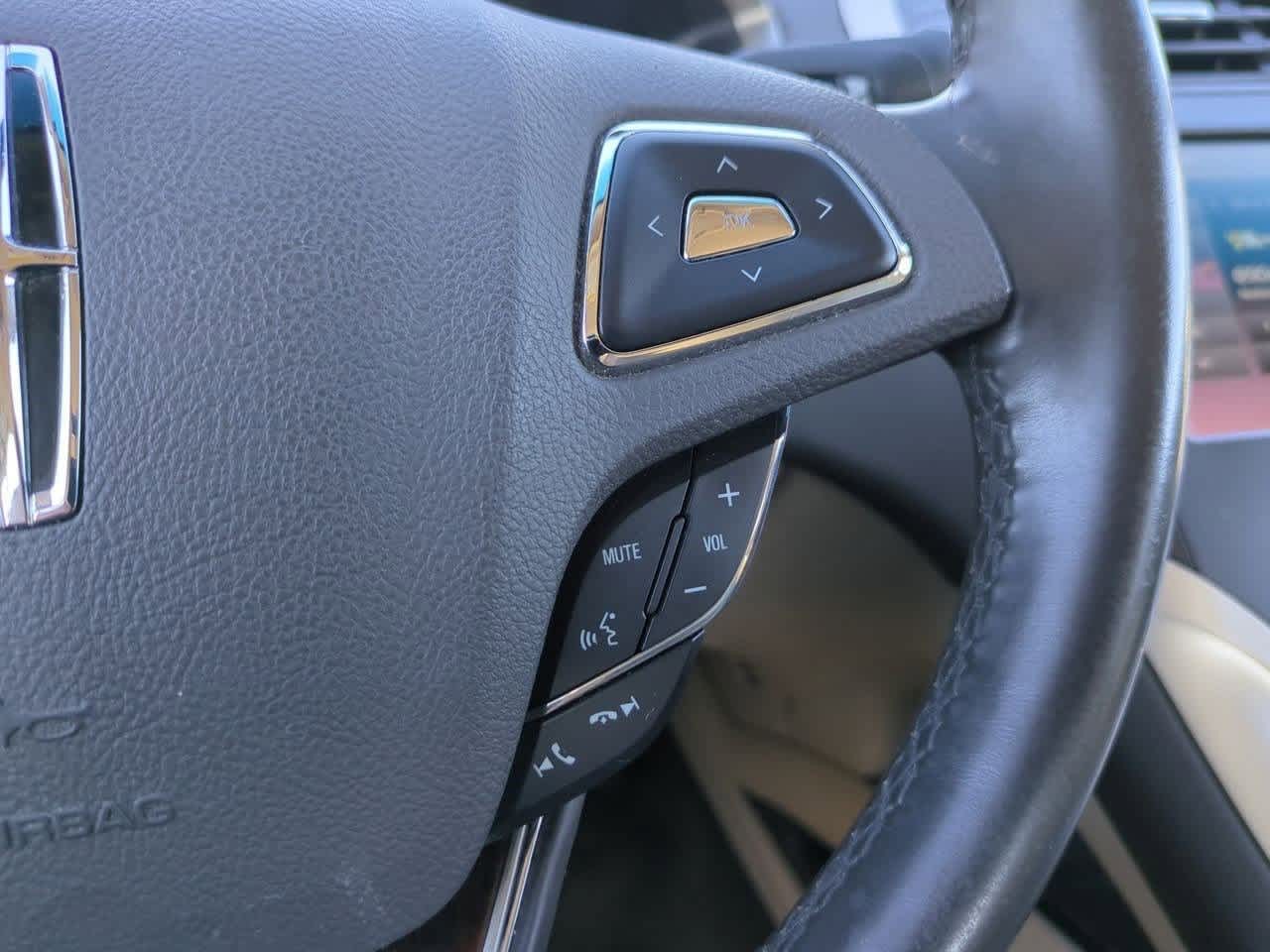 Thumbnail: 2016 Lincoln MKZ - 23