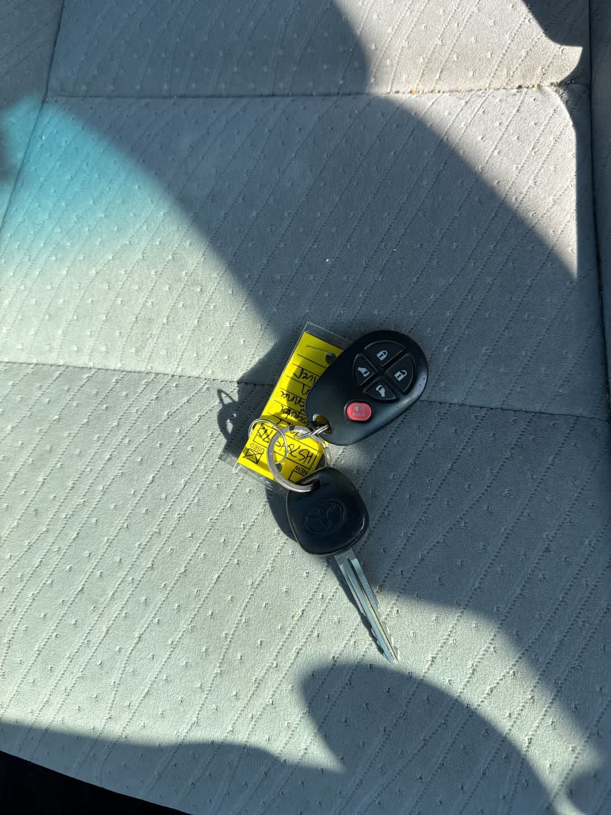 Thumbnail: 2017 Toyota Sienna - 21