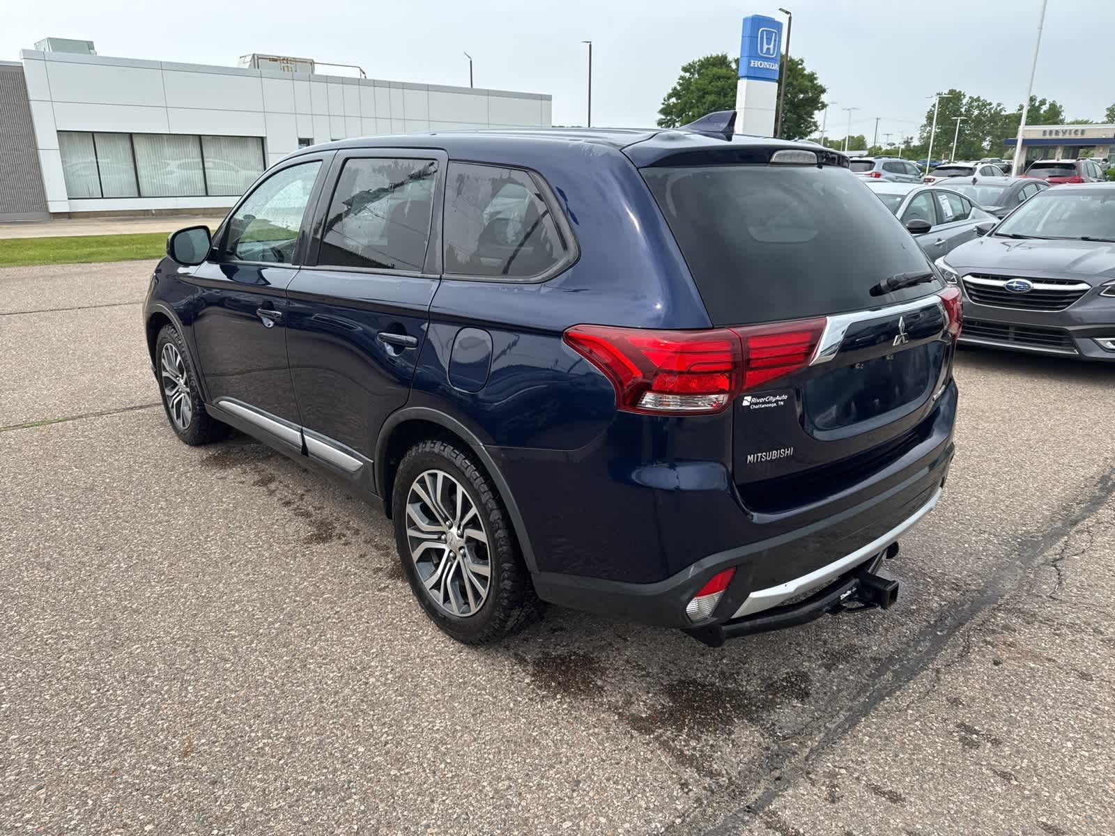 2018 Mitsubishi Outlander ES 2