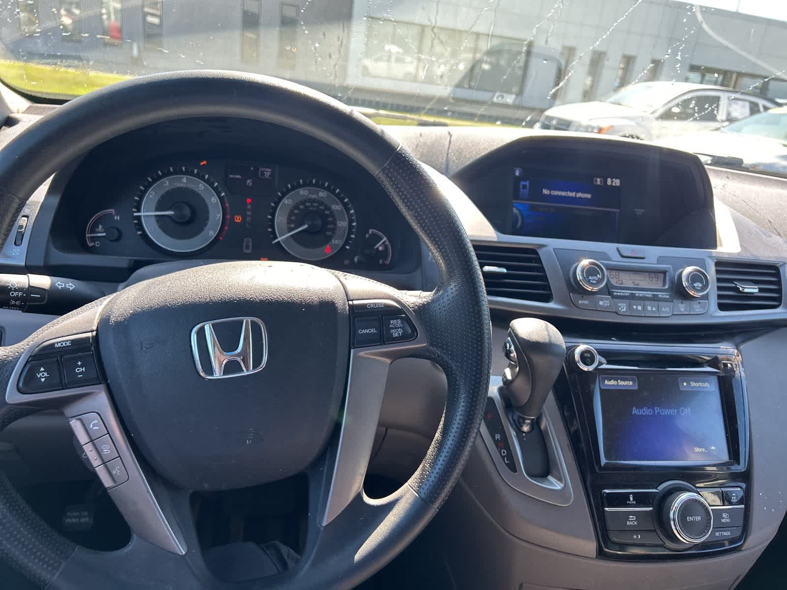 Thumbnail: 2015 Honda Odyssey - 13