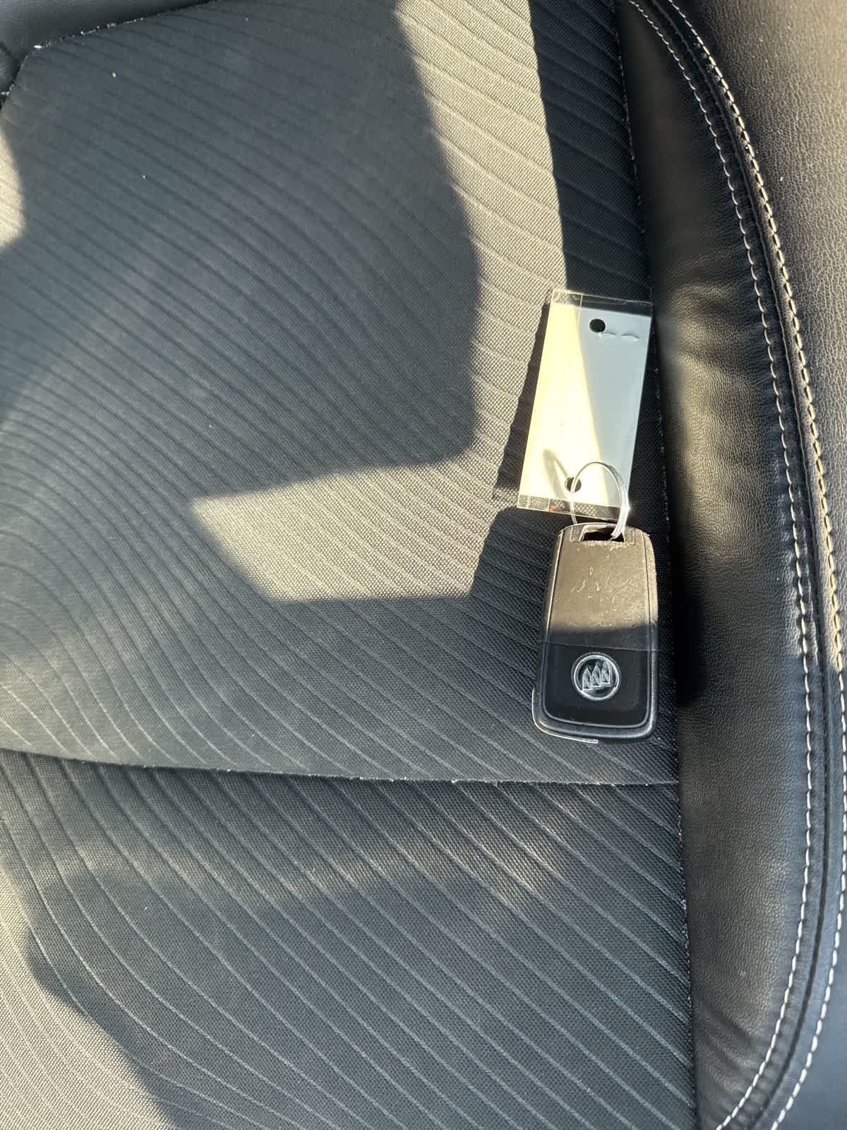 Thumbnail: 2014 Buick Encore - 21