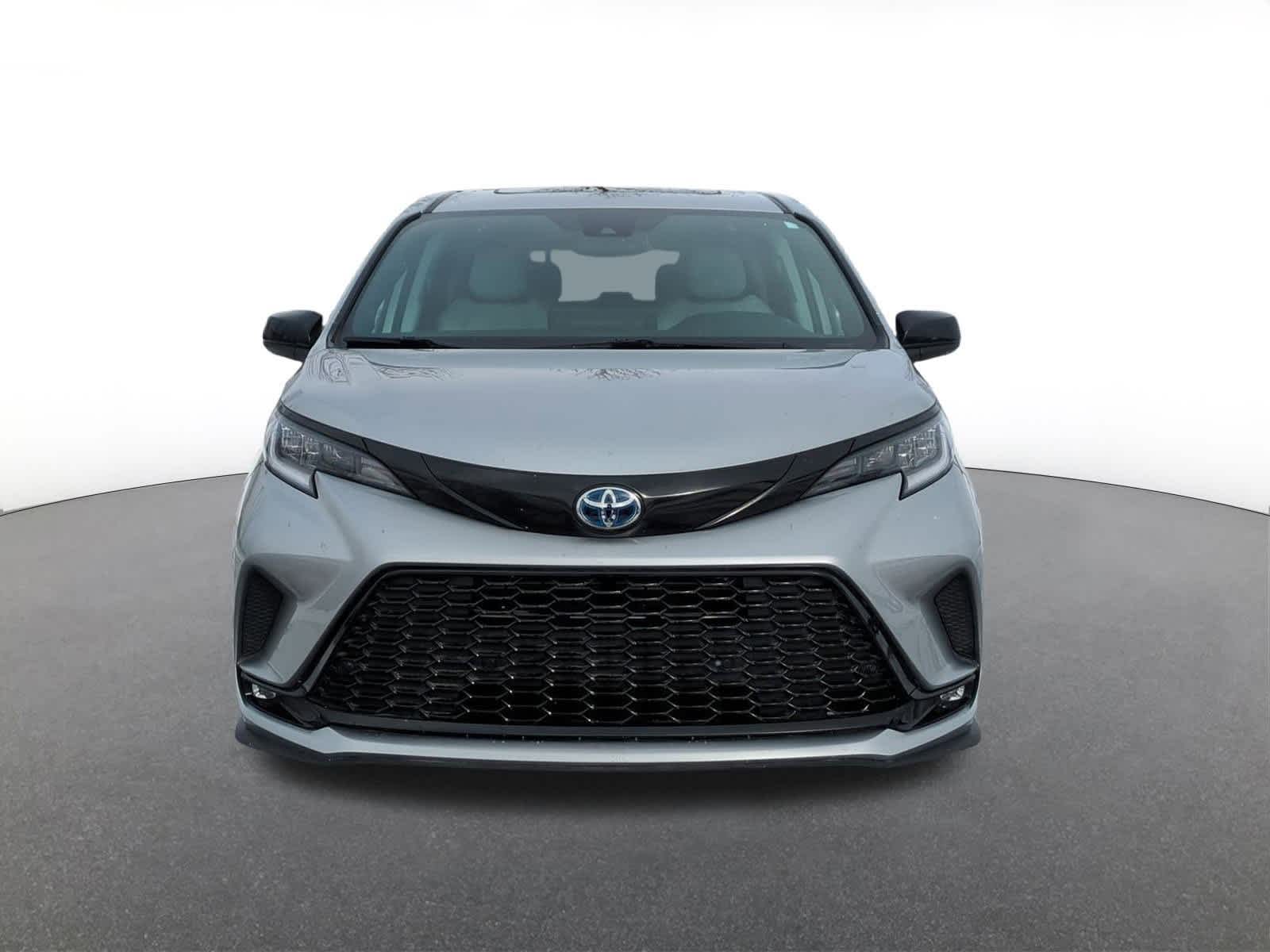 Thumbnail: 2025 Toyota Sienna - 9