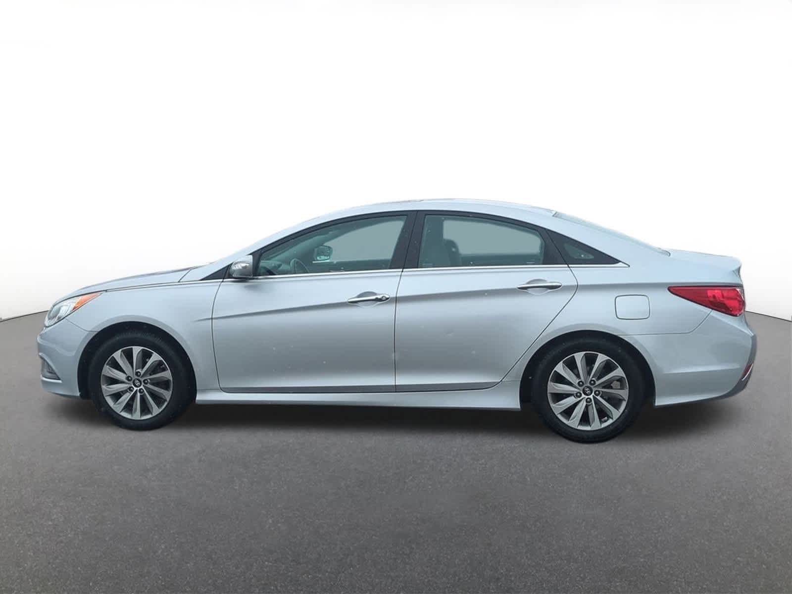 Thumbnail: 2014 Hyundai Sonata - 3
