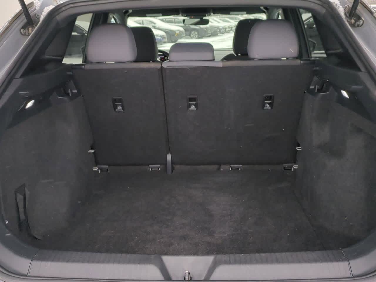 Thumbnail: 2022 Volkswagen ID.4 - 32