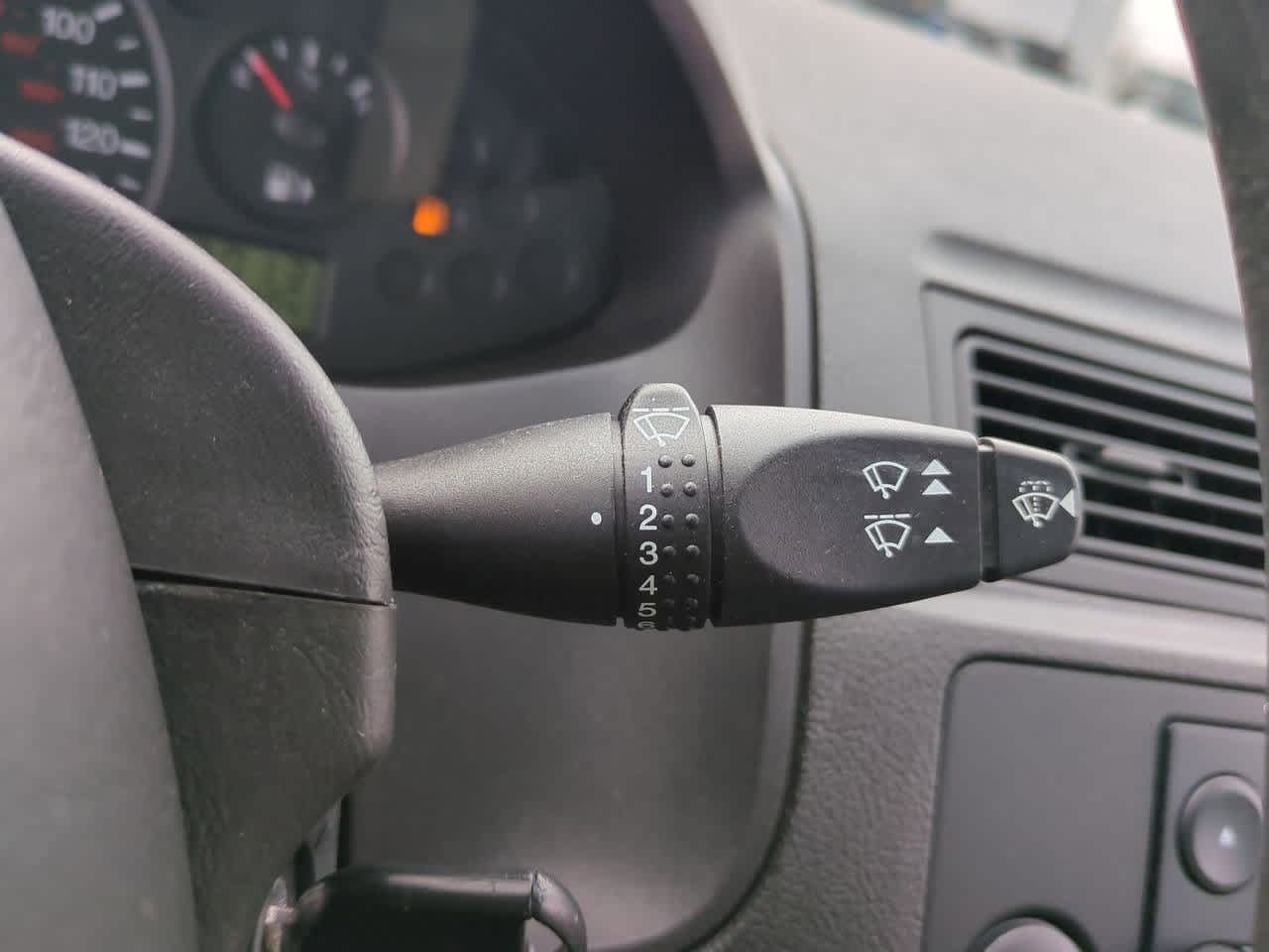 Thumbnail: 2007 Ford Focus - 24