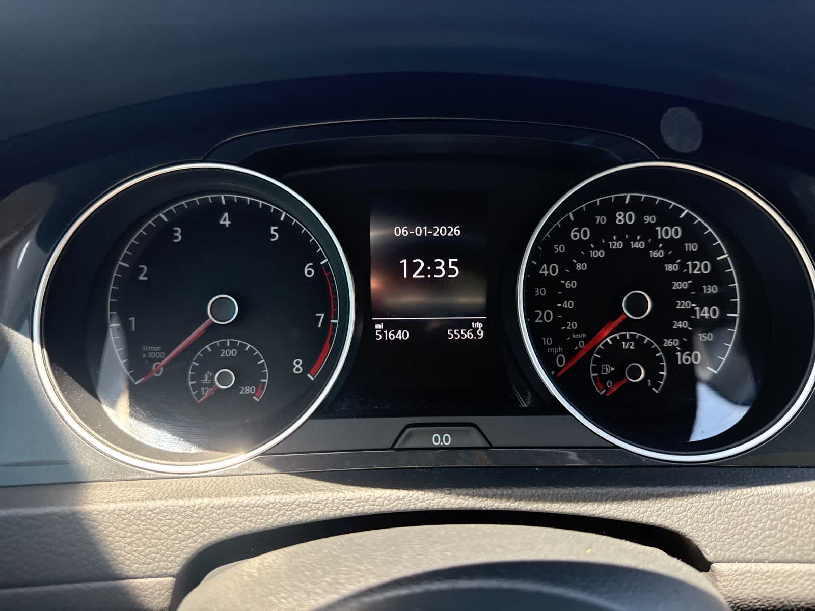 Thumbnail: 2019 Volkswagen Golf - 17