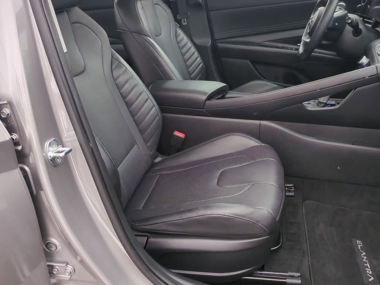 Thumbnail: 2023 Hyundai Elantra - 22